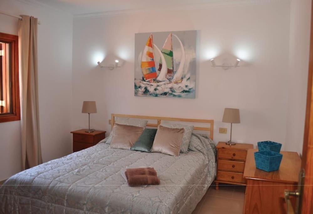 Los Cisnes Encantadora Casa Con Jardin Y Estudio Vista Al Mar El Médano Exterior foto